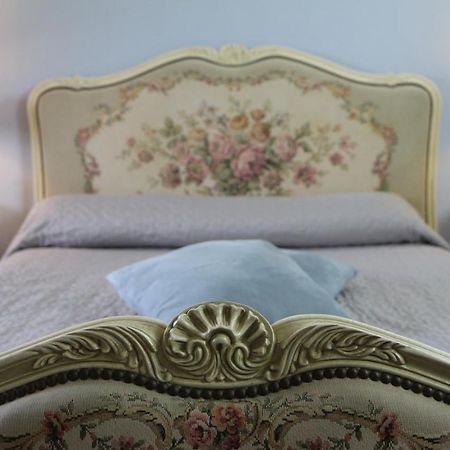 Chambres Et Gite Peyroutas " Camille" Vignonet St Emilion Kültér fotó