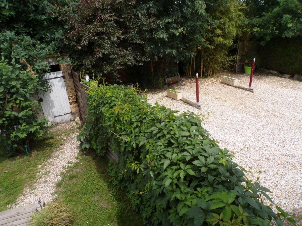 Chambres Et Gite Peyroutas " Camille" Vignonet St Emilion Kültér fotó