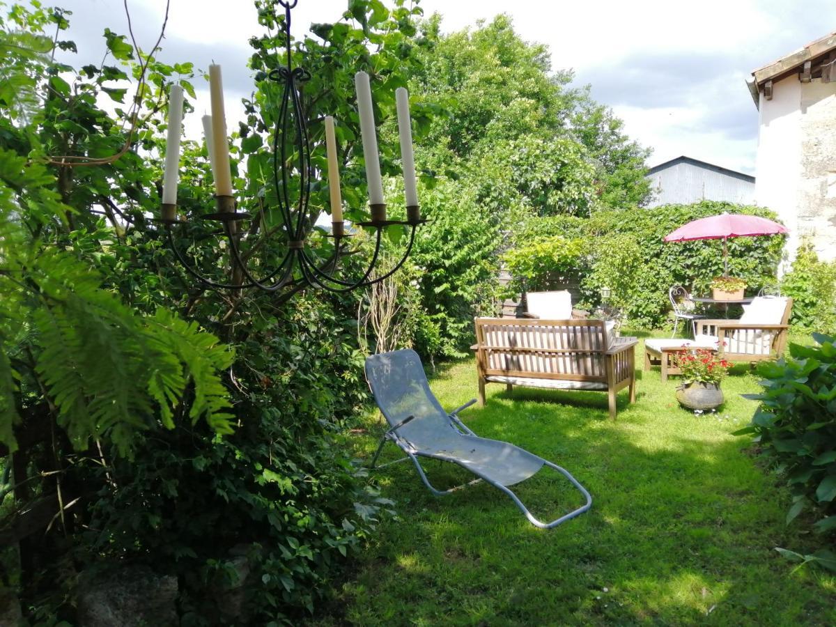 Chambres Et Gite Peyroutas " Camille" Vignonet St Emilion Kültér fotó