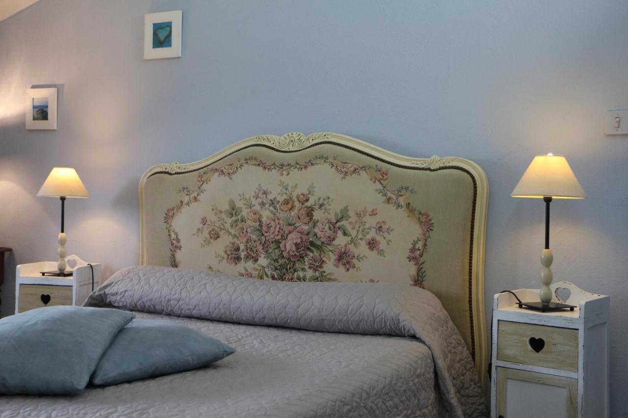 Chambres Et Gite Peyroutas " Camille" Vignonet St Emilion Kültér fotó
